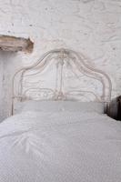 Pretty pair of single Victorian no end beds (3 of 12) Pretty pair of single Victorian no end beds (3 of 12)