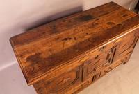 Early 18th Century Dower Chest in Oak (7 of 9) Early 18th Century Dower Chest in Oak (7 of 9)
