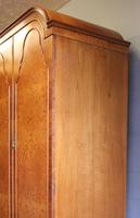 Quality Burr Walnut Triple Wardrobe c.1930 (5 of 15) Quality Burr Walnut Triple Wardrobe c.1930 (5 of 15)