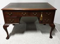 Freestanding Mahogany Desk (12 of 13) Freestanding Mahogany Desk (12 of 13)