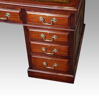 Edwardian mahogany large pedestal desk (10 of 14) Edwardian mahogany large pedestal desk (10 of 14)