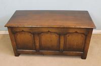 Oak Blanket Chest Coffer (6 of 9) Oak Blanket Chest Coffer (6 of 9)
