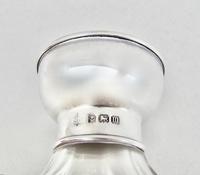 Arts & Craft Silver & Glass Scent Bottle by the Boots Company Birmingham 1911 (6 of 7) Arts & Craft Silver & Glass Scent Bottle by the Boots Company Birmingham 1911 (6 of 7)