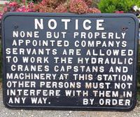 LONDON & NORTHWESTERN RAILWAY SIGN (1 of 1)