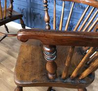 Pair of Windsor Chairs (3 of 14) Pair of Windsor Chairs (3 of 14)