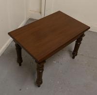 Small Mahogany Occasional Table (4 of 6) Small Mahogany Occasional Table (4 of 6)