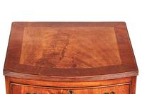 Queen Anne Style Mahogany 6 Drawer Bowfront Chest (2 of 4) Queen Anne Style Mahogany 6 Drawer Bowfront Chest (2 of 4)