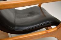 Pair of Vintage Leather Armchairs in the Manner of Vladimir Kagan (13 of 15) Pair of Vintage Leather Armchairs in the Manner of Vladimir Kagan (13 of 15)