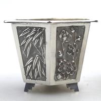 Wang Hing - Pair of Chinese Trade Solid Silver Novelty Salts & Liners c.1900 (6 of 11) Wang Hing - Pair of Chinese Trade Solid Silver Novelty Salts & Liners c.1900 (6 of 11)