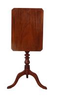 Tilt Top Table (2 of 4) Tilt Top Table (2 of 4)
