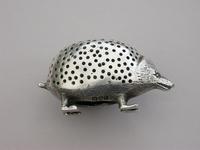 Edwardian Novelty Cast Silver Porcupine Pin Cushion (15 of 15) Edwardian Novelty Cast Silver Porcupine Pin Cushion (15 of 15)
