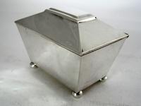 Georgian Style Sarcophagus Shaped Silver Tea Caddy (3 of 5) Georgian Style Sarcophagus Shaped Silver Tea Caddy (3 of 5)