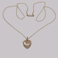 Victorian Diamond Heart Locket 9ct Gold Hinged Puff Heart Pendant & Chain Circa 1890 (3 of 9) Victorian Diamond Heart Locket 9ct Gold Hinged Puff Heart Pendant & Chain Circa 1890 (3 of 9)