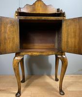 Georgian Style Walnut Cabinet (8 of 9) Georgian Style Walnut Cabinet (8 of 9)