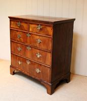 Mid 18th Century Walnut & Pine Chest of Drawers (6 of 10) Mid 18th Century Walnut & Pine Chest of Drawers (6 of 10)