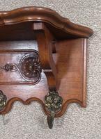 Carved Oak Continental Hanging Rack (4 of 10) Carved Oak Continental Hanging Rack (4 of 10)