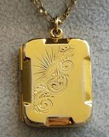 Art Deco 9ct Back & Front Gold Locket on Chain (5 of 10) Art Deco 9ct Back & Front Gold Locket on Chain (5 of 10)