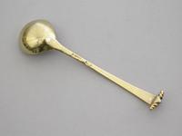 George III Silver Gilt Onslow Pattern Salt Spoon by Thomas Wallis, London c.1780 (8 of 9) George III Silver Gilt Onslow Pattern Salt Spoon by Thomas Wallis, London c.1780 (8 of 9)
