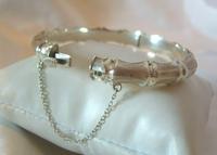 Vintage Silver Bamboo Bangle 1978 Ornate Bracelet 7" Length 13.7 Grams (8 of 12) Vintage Silver Bamboo Bangle 1978 Ornate Bracelet 7" Length 13.7 Grams (8 of 12)