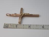 9ct Rose Gold Crucifix Pendant (6 of 8) 9ct Rose Gold Crucifix Pendant (6 of 8)