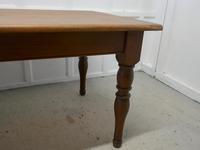 Old Farmhouse Pine Table (4 of 8) Old Farmhouse Pine Table (4 of 8)