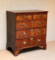 Mid 18th Century Walnut & Pine Chest of Drawers (8 of 10) Mid 18th Century Walnut & Pine Chest of Drawers (8 of 10)