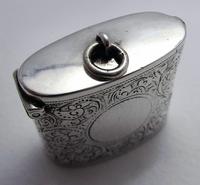 Beautiful Antique Victorian 1895 Solid Sterling Silver English CHESTER Vesta Case Match Box (9 of 9) Beautiful Antique Victorian 1895 Solid Sterling Silver English CHESTER Vesta Case Match Box (9 of 9)