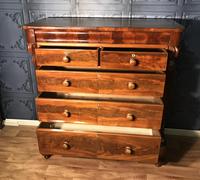 Victorian Mahogany Chest of Drawers (7 of 12) Victorian Mahogany Chest of Drawers (7 of 12)