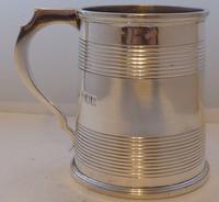 Goldsmiths & Silversmiths 1906 Hallmarked Solid Silver Tankard Christening Mug (7 of 12) Goldsmiths & Silversmiths 1906 Hallmarked Solid Silver Tankard Christening Mug (7 of 12)