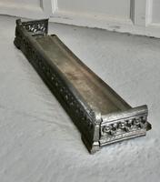Victorian Cast Iron Fender or Dog Grate (4 of 4) Victorian Cast Iron Fender or Dog Grate (4 of 4)