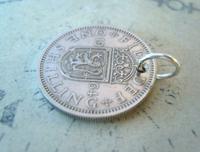 Vintage Pocket Watch Chain Fob 1964 Lucky Silver One Shilling old 5d Coin Fob (6 of 6) Vintage Pocket Watch Chain Fob 1964 Lucky Silver One Shilling old 5d Coin Fob (6 of 6)