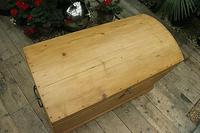 Wow! Big! Old Pine Domed Blanket Box / Chest / Trunk - We Deliver! (5 of 10) Wow! Big! Old Pine Domed Blanket Box / Chest / Trunk - We Deliver! (5 of 10)