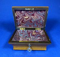French 19th Century Satinwood Box (8 of 15) French 19th Century Satinwood Box (8 of 15)