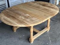 Round Farmhouse Dining Table with leaf (4 of 11) Round Farmhouse Dining Table with leaf (4 of 11)