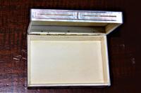 Fine quality mother-of-pearl box with a finely engraved cartouche gilded & silvered (5 of 5) Fine quality mother-of-pearl box with a finely engraved cartouche gilded & silvered (5 of 5)