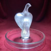 Lalique "Dove" Ring Dish in Clear & Frosted Glass with Original Label (5 of 8) Lalique "Dove" Ring Dish in Clear & Frosted Glass with Original Label (5 of 8)