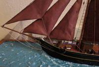 Cased Ships Model: 3-Masted Schooner (3 of 5) Cased Ships Model: 3-Masted Schooner (3 of 5)