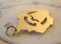 Vintage Pocket Watch Chain Fob 1950s Victorian Revival 12ct Gold Plated Shield Fob (5 of 5) Vintage Pocket Watch Chain Fob 1950s Victorian Revival 12ct Gold Plated Shield Fob (5 of 5)