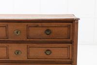 18th Century Oak Chest of Drawers with Fluted Pillars (3 of 4) 18th Century Oak Chest of Drawers with Fluted Pillars (3 of 4)