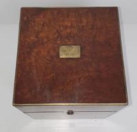 19th Century Brass Bound Burr Walnut Decanter Box (5 of 6) 19th Century Brass Bound Burr Walnut Decanter Box (5 of 6)