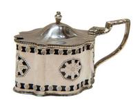 Boxed Solid Silver Cruet Set (3 of 8) Boxed Solid Silver Cruet Set (3 of 8)