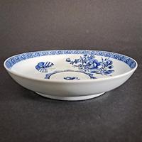 Bow Trembleuse Saucer (3 of 6) Bow Trembleuse Saucer (3 of 6)