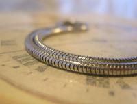 Vintage Pocket Watch Chain 1970s Long Chrome Snake Link With Leather Button Fob (5 of 11) Vintage Pocket Watch Chain 1970s Long Chrome Snake Link With Leather Button Fob (5 of 11)