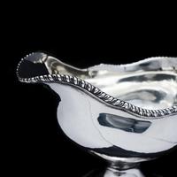 Pair of Georgian Solid Silver Pedestal Sauce Boats - William Collins 1774 (9 of 24) Pair of Georgian Solid Silver Pedestal Sauce Boats - William Collins 1774 (9 of 24)