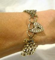 Vintage Gate Bracelet 12ct Gold Plated 1970s Heart Padlock 7 1/2" Length 15.5 Grams (9 of 10) Vintage Gate Bracelet 12ct Gold Plated 1970s Heart Padlock 7 1/2" Length 15.5 Grams (9 of 10)