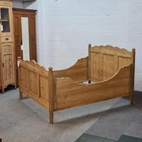 Large Old Pine Sleigh Bed (5 of 5) Large Old Pine Sleigh Bed (5 of 5)