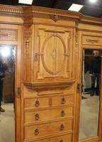 1900's Large Quality Oak Mirrored Compactum Wardrobe (4 of 6) 1900's Large Quality Oak Mirrored Compactum Wardrobe (4 of 6)