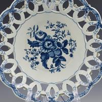 Large First Period Worcester Porcelain Pine Cone Pattern Basket c.1775 (2 of 6) Large First Period Worcester Porcelain Pine Cone Pattern Basket c.1775 (2 of 6)