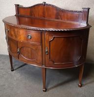 Edwardian Mahogany "D" Shaped Sideboard / Chippendale Style (10 of 12) Edwardian Mahogany "D" Shaped Sideboard / Chippendale Style (10 of 12)