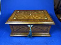 19th century French Walnut Inlaid Jewellery Box. (6 of 16) 19th century French Walnut Inlaid Jewellery Box. (6 of 16)